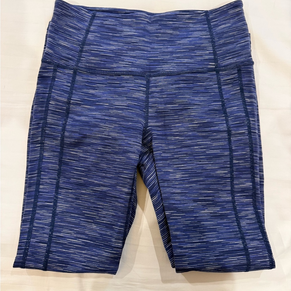 NWOT Athleta blue striped chaturanga capri leggings
